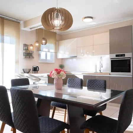 Διαμέρισμα Karlo Antonio *