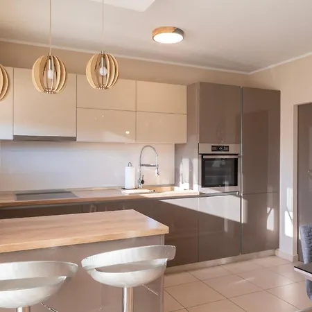 Karlo Antonio Τρογκίρ