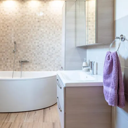 Διαμέρισμα Karlo Antonio Τρογκίρ