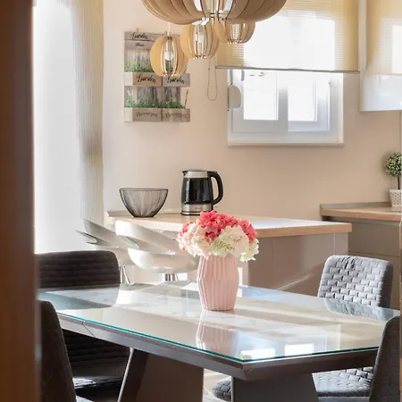 Karlo Antonio * Τρογκίρ