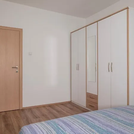 Karlo Antonio Διαμέρισμα *