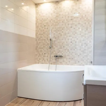 Karlo Antonio * Τρογκίρ