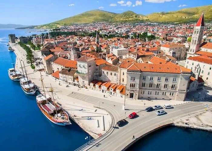 Apartman Karlo Antonio *